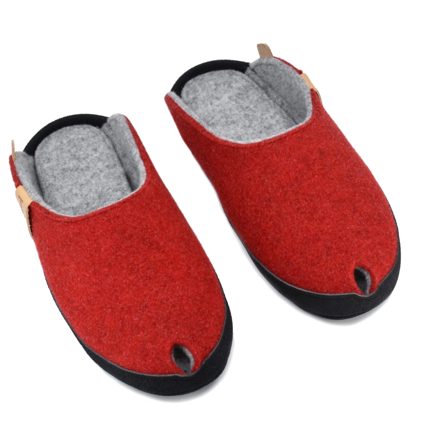 Zapatillas de casa TOKU con suela resistente y diseño ergonómico en rojo